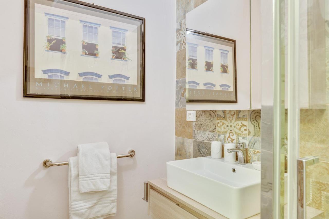 Oltrarno Bright Apartment Con Patio Privato Florence Exterior photo